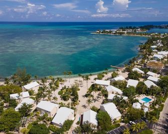 'Sandy Bottom' - 2 Bedroom Villa On The Beach At Gardens Of The Kai#5 - North Side - Beach