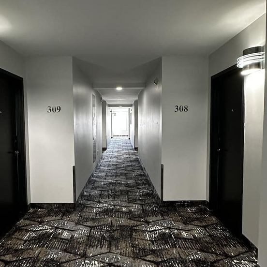Travelodge by Wyndham Regina image 1