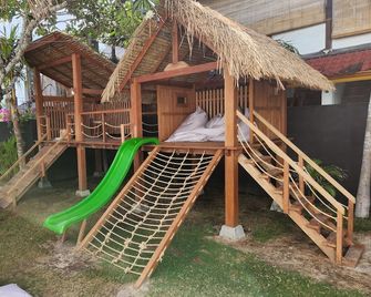 Ohana's Beachfront Resort & Beach Club - Nusa Penida