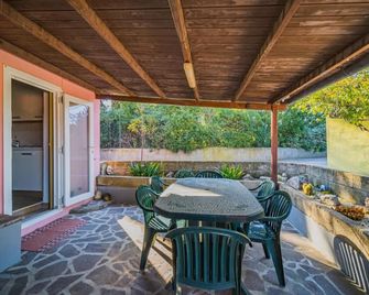 Casa Alex a Schiopparello - Goelba - Campo nell'Elba - Patio