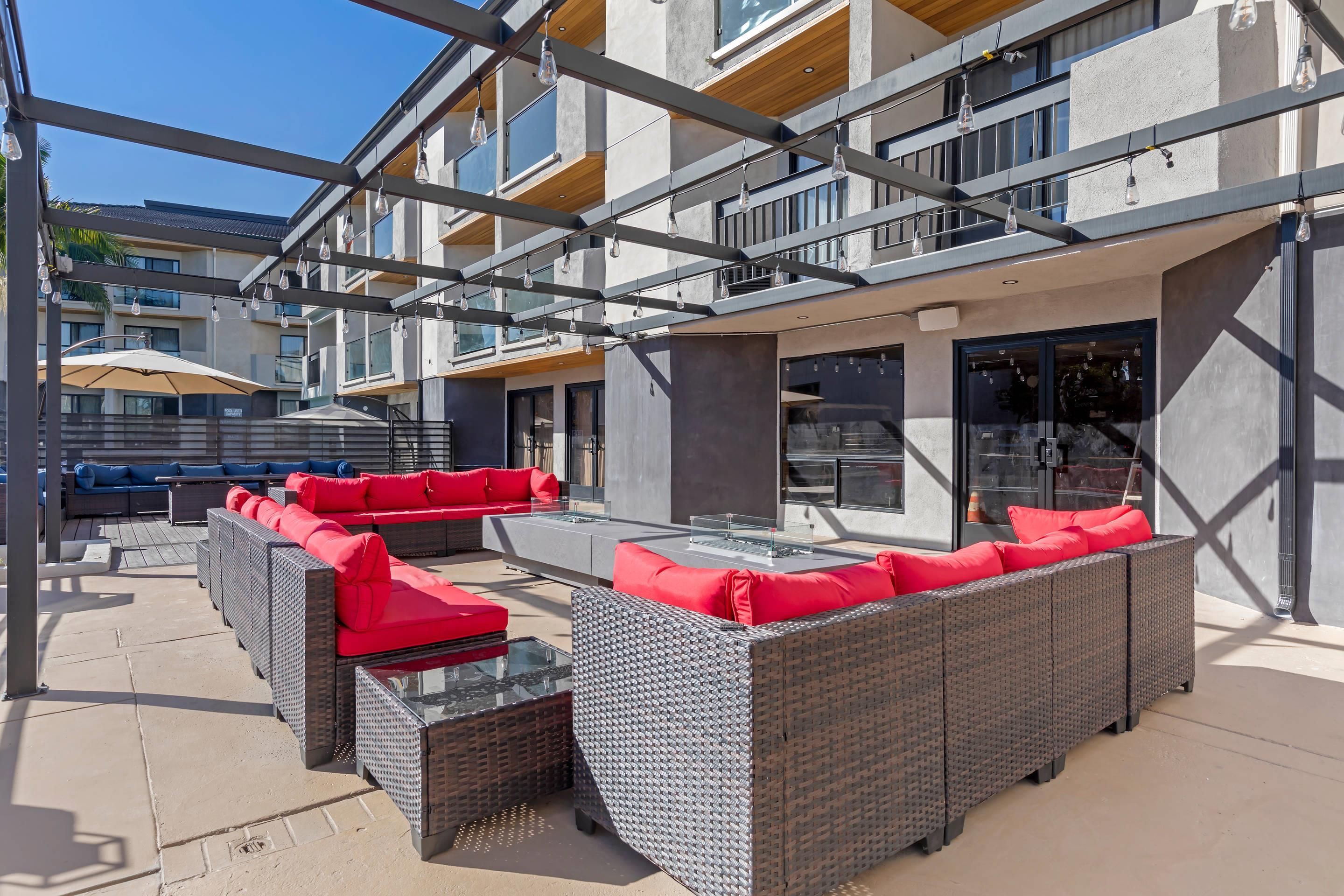 Comfort Inn and Suites Irvine Spectrum - Lake Forest - Balkon