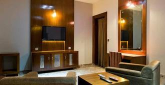 Otara Luxury Home Stay - Jodhpur - Living room