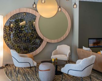 Hôtel Mercure Auxerre Autoroute Du Soleil - Appoigny - Bar