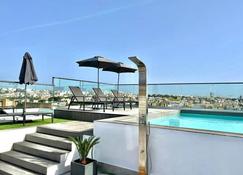 Park Heights by the Warren Collection - Msida - Pool