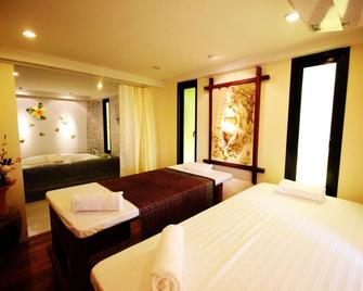 The Cinnamon & Saphansufan Resort Kohmak - 庫德島 - 臥室