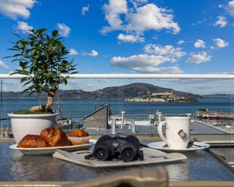 Suites at Fishermans Wharf - San Francisco - Balcony