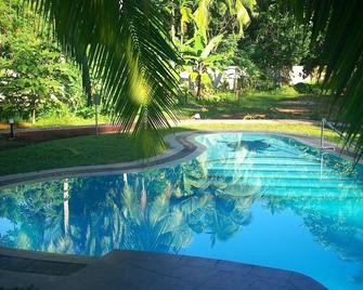 King Coconut Lodge - Talpe - Piscina