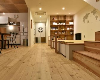 Hostel Mitsuwaya Osaka - Osaka