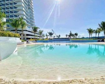 M&R Condotel in Azure, San Fernando, Pampanga - San Fernando - Alberca