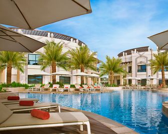 Al Ain Rotana - Al Ain - Pool