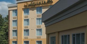 La Quinta Inn & Suites by Wyndham Lynchburg at Liberty Univ. - Lynchburg