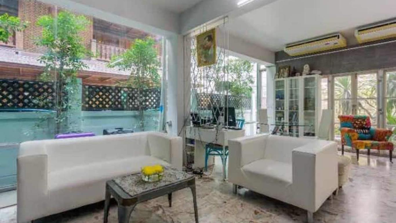 أورينتال سمايل هوتل