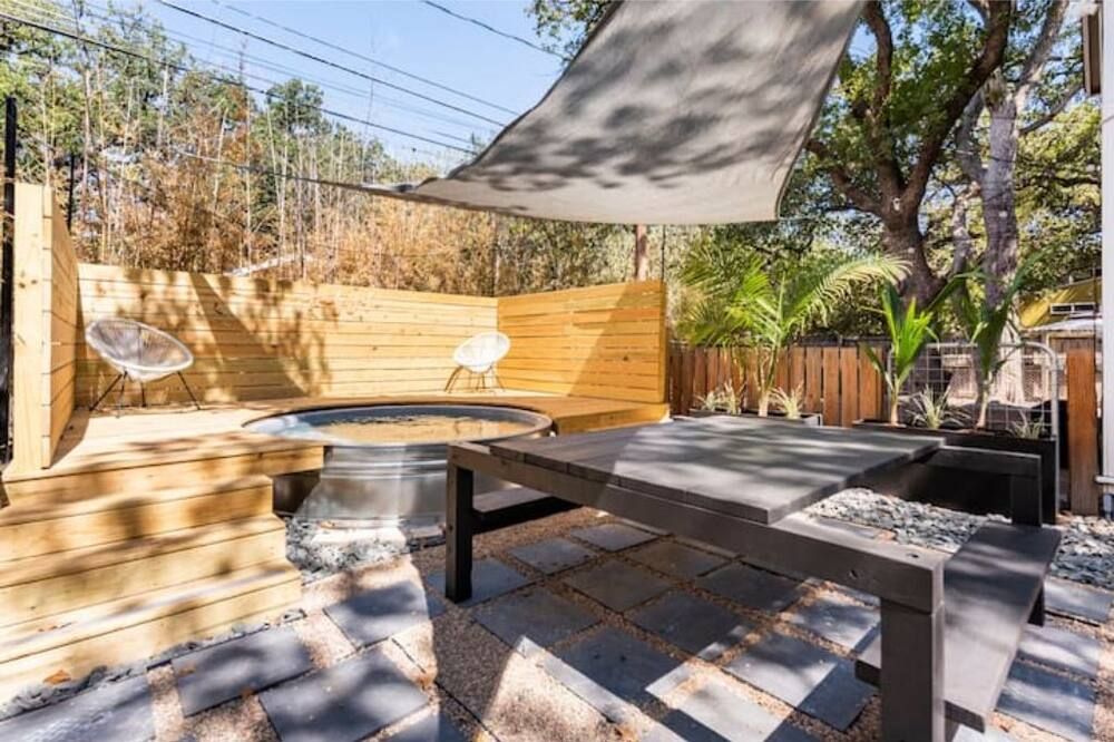 Heated Pool + 5 min to UT/Football Stadium - אוסטין - פטיו