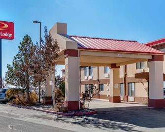 Econo Lodge Pueblo - Pueblo - Edificio