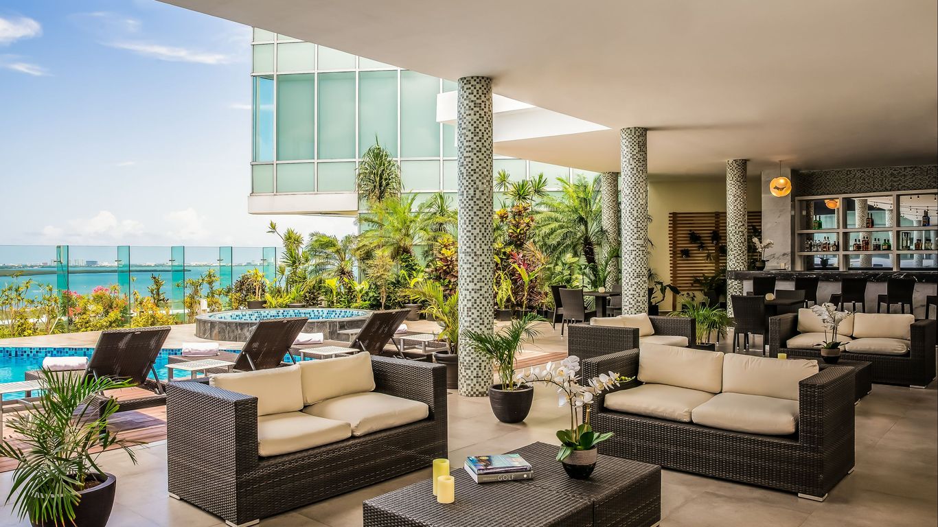 Fiesta Inn Cancun Las Americas