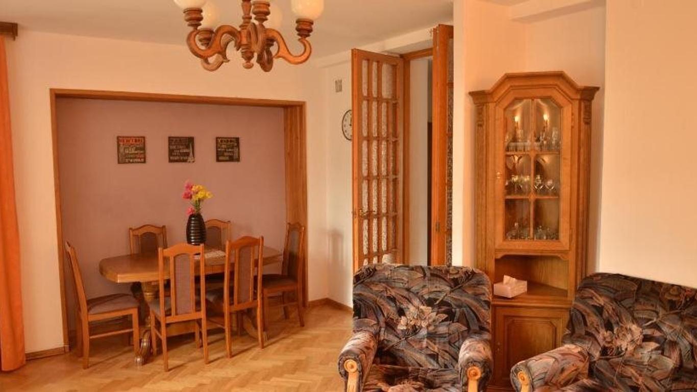 Hostel Tolek