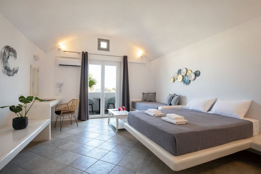 Sea View Bay Hotel - פריסה