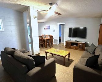 15 Grenadier Street - Exmouth - Sala de estar