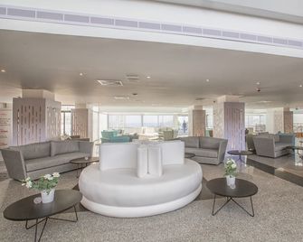 Odessa Beach Hotel - Protaras - Lounge