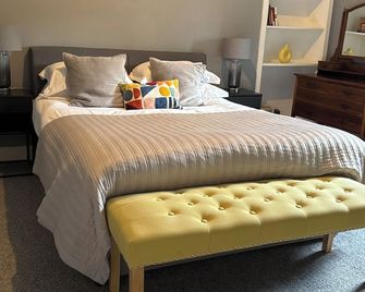 DS Study or Visit - Dundee - Bedroom