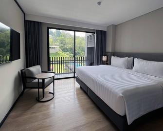Grand Aston Puncak Hotel & Resort - Puncak - Slaapkamer