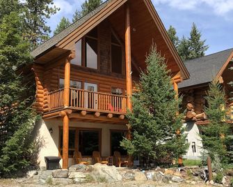 Rocky Mountain Getaway, Beautiful Cabin, Hidden Gem In Kimberley, Bc - Kimberley - Budova