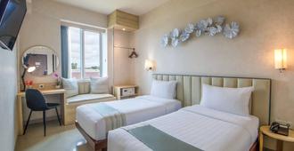 Solaris Hotel Malang - Malang - Bedroom