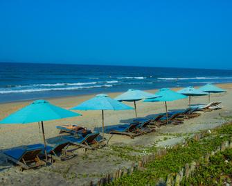 Hoian Beachfront Homestay - Hoi An - Beach