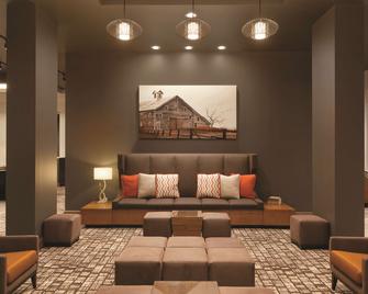 Embassy Suites by Hilton Oklahoma City Downtown Medical Center - אוקלהומה סיטי - טרקלין