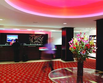 The Dragon Hotel - סוואנסי - מסעדה