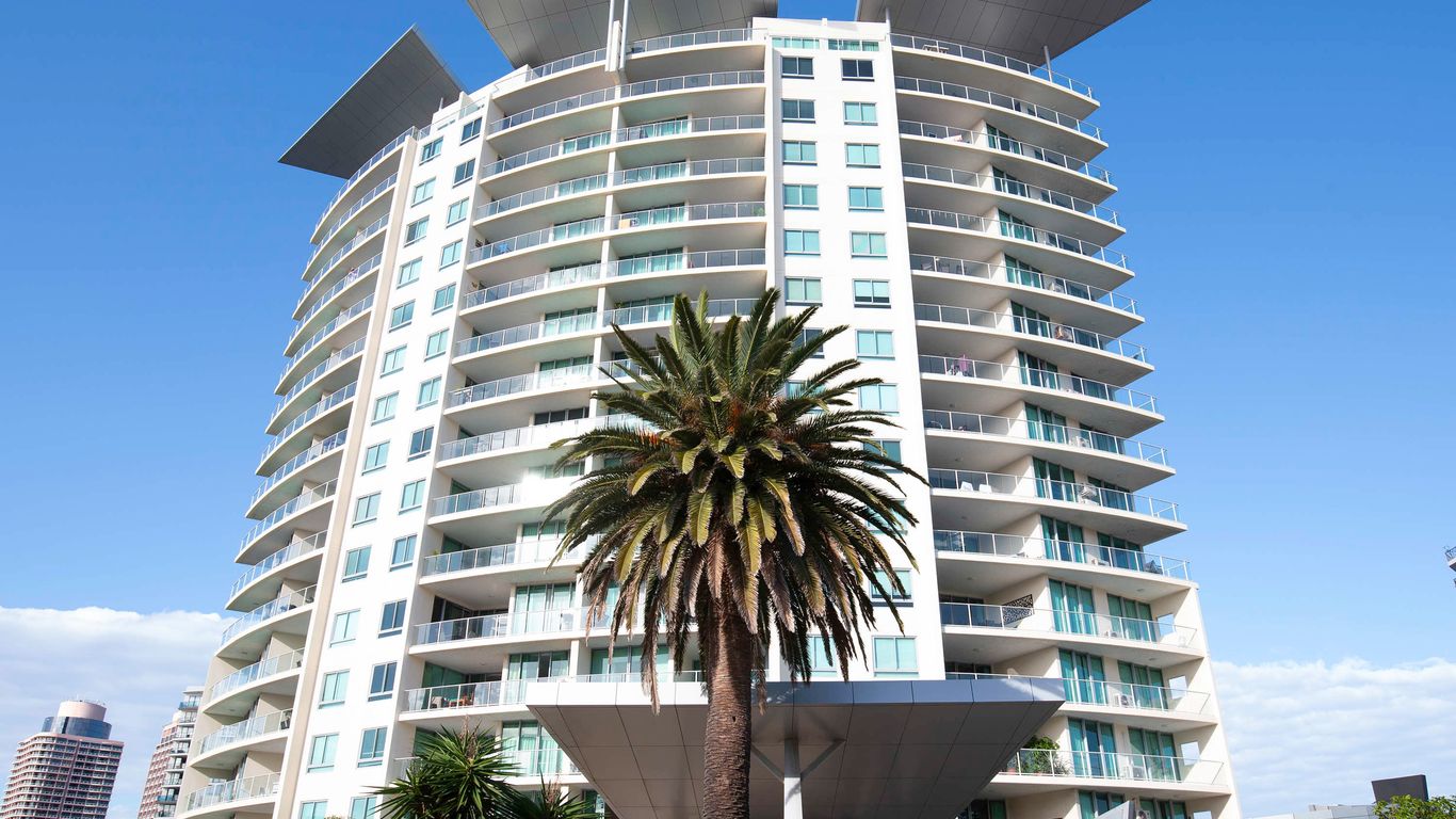 芒特拉文斯酒店 - 滑浪者天堂