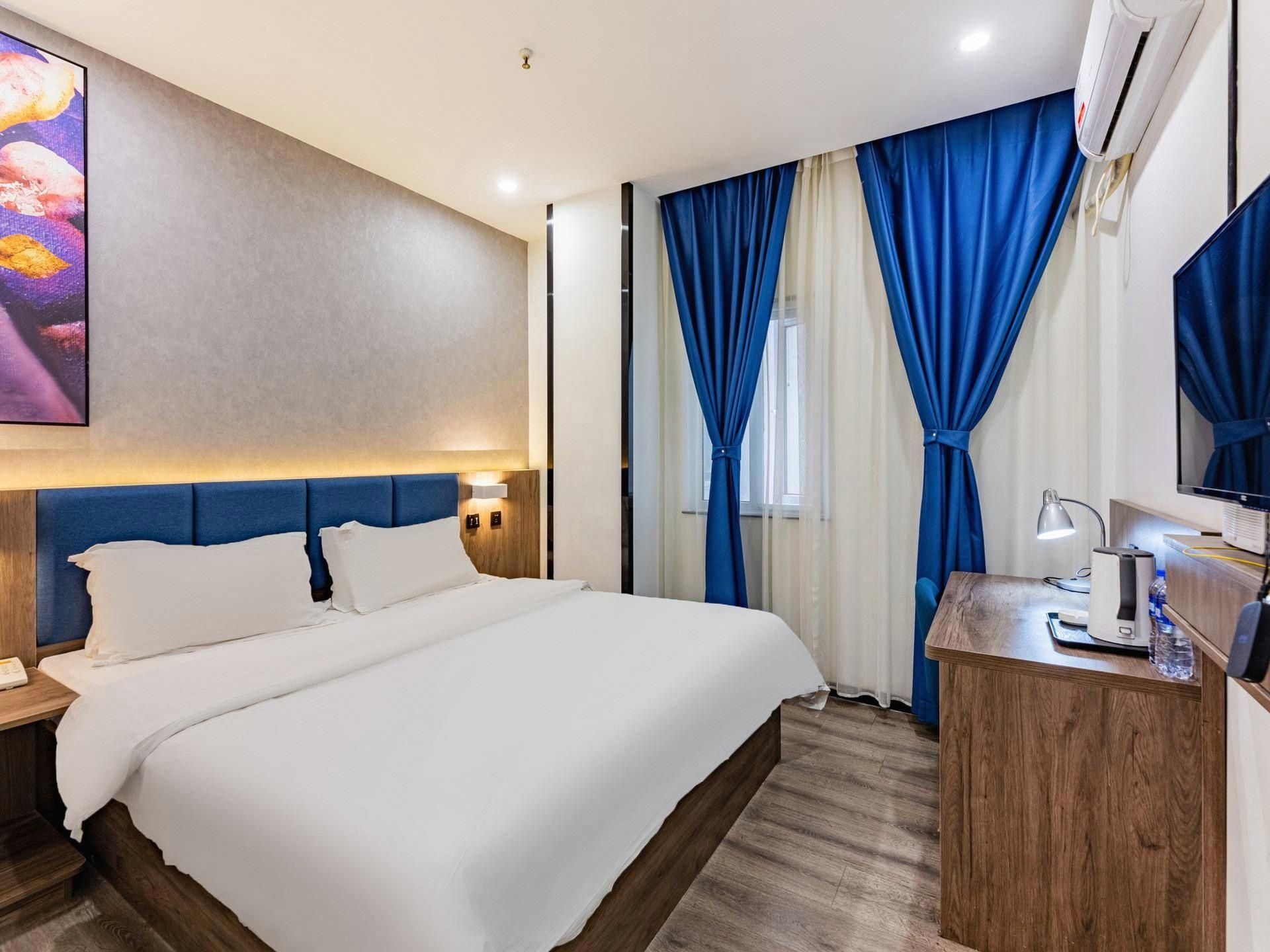 7 Days Premium Hotel (Shijiazhuang Donggang Road Dashimen) - Shijiazhuang - Bedroom