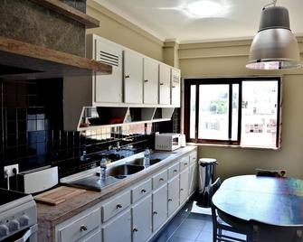 Wallis Rato - Lisbon - Kitchen