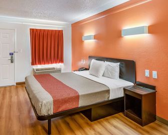 Motel 6 Euless DFW West - Euless - Bedroom
