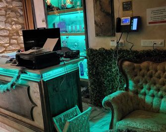 Utopía Alicante - Hotel Boutique para adultos - Alicante - Centro de negocios