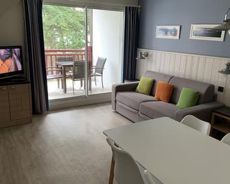 Appartement dans résidence de standing avec terrasse et vue mer - Le Pouliguen - Salon