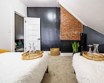 Jungle House Boutique Residences - Downtown Columbus & Short North - Columbus