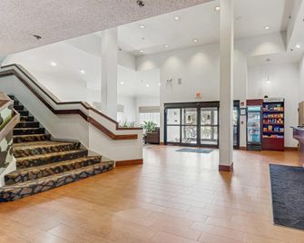 Sleep Inn & Suites Buffalo Airport - Cheektowaga - Lobby