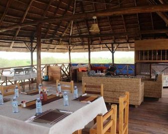 Engiri Game Lodge and Campsite - Kasese - Restaurant