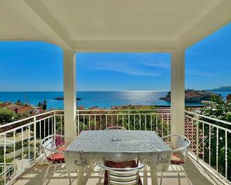 Sun Rose Apartments Sveti Stefan - Sveti Stefan - Balcony