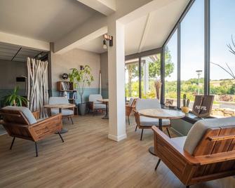 Hotel du Trégor - Tréguier - Patio