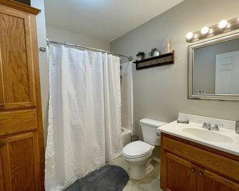 Adorable and Clean - Ada