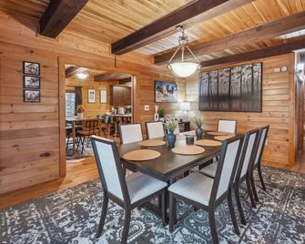 Kingston Cabin 30 mins from Downtown Nashville - Kingston Springs - Comedor