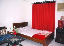 Marry House - Dhaka - Bedroom