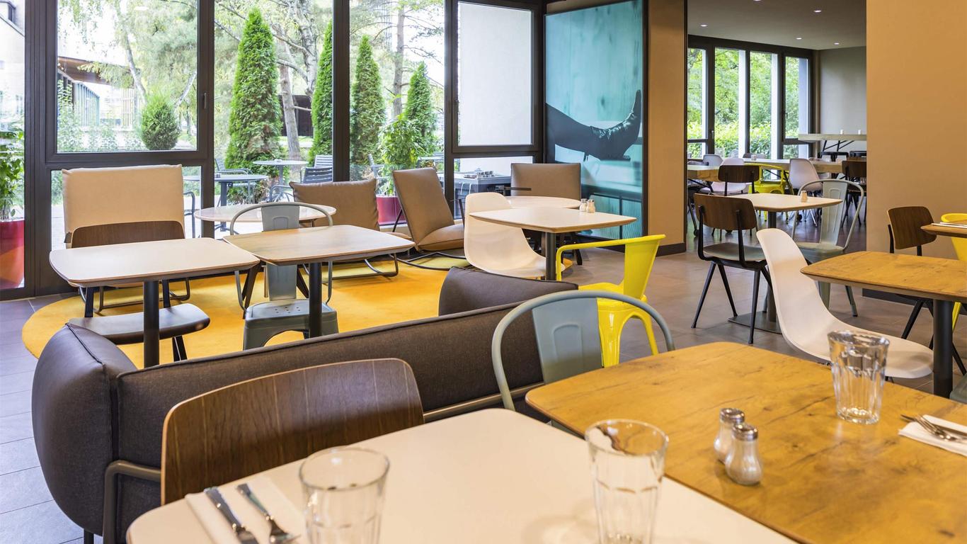 Ibis Zurich Messe Airport