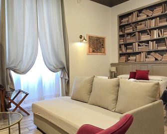 Spagna Ave - Rom