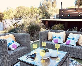 The magnificent getaway villa with pool - Collias - Innenhof