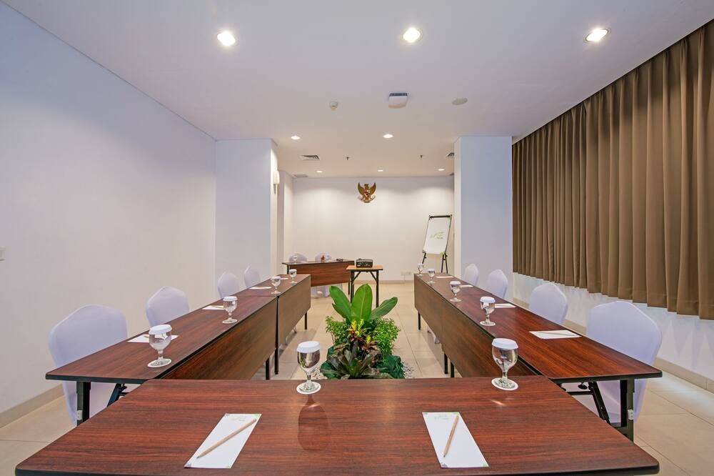 Whiz Prime Hotel Balikpapan - Balikpapan - Meetingruimte