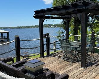 Toledo Bend! Great Fishing with Great Sunsets! - Many - Binnenhof