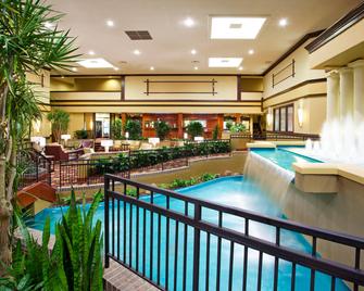 Holiday Inn & Suites Cincinnati-Eastgate (I-275e) - Cincinnati - Pool